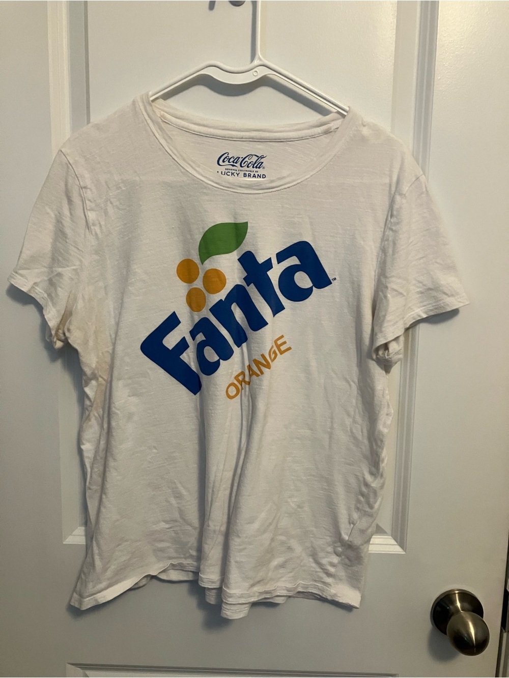 Fanta T-shirt Mens Medium Coca-Cola/Lucky Brand white blue orange soda pop logo
